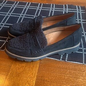 Women’s Vionic Cheryl Black Faux Shearling Foam Lug Sole Penny Loafer Shoes 8.5